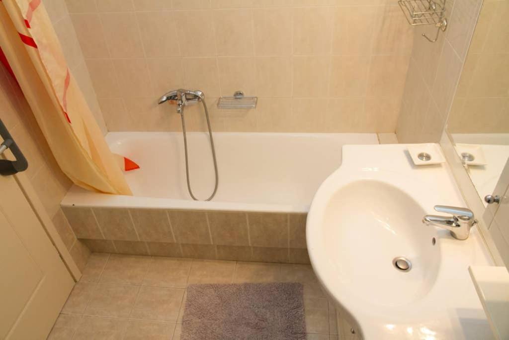 أثينا Spacious Family Flat Near Parthenon Free Parking المظهر الخارجي الصورة